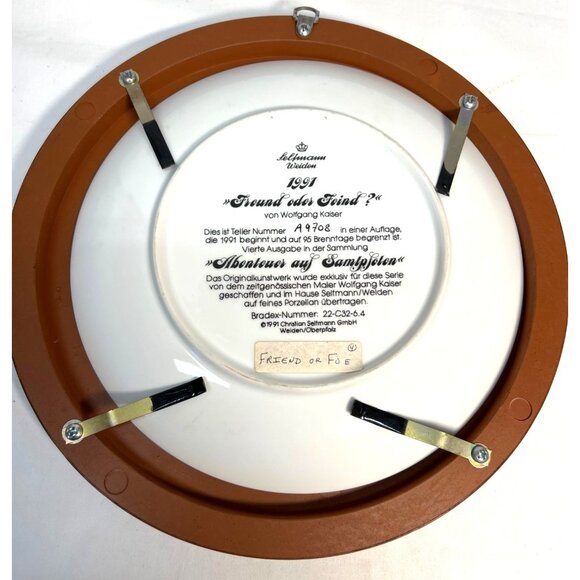 Decorative Plate With Frame "Friend Or Foe?" By Wolfgang Kaiser 1991 Cats & Hedg - Picture 4 of 5